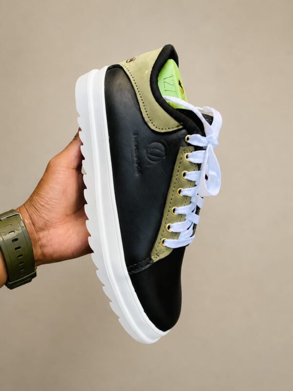 2 Tone Black